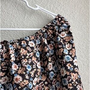 NASTY GAL OFF THE SHOULDER FLORAL TOP